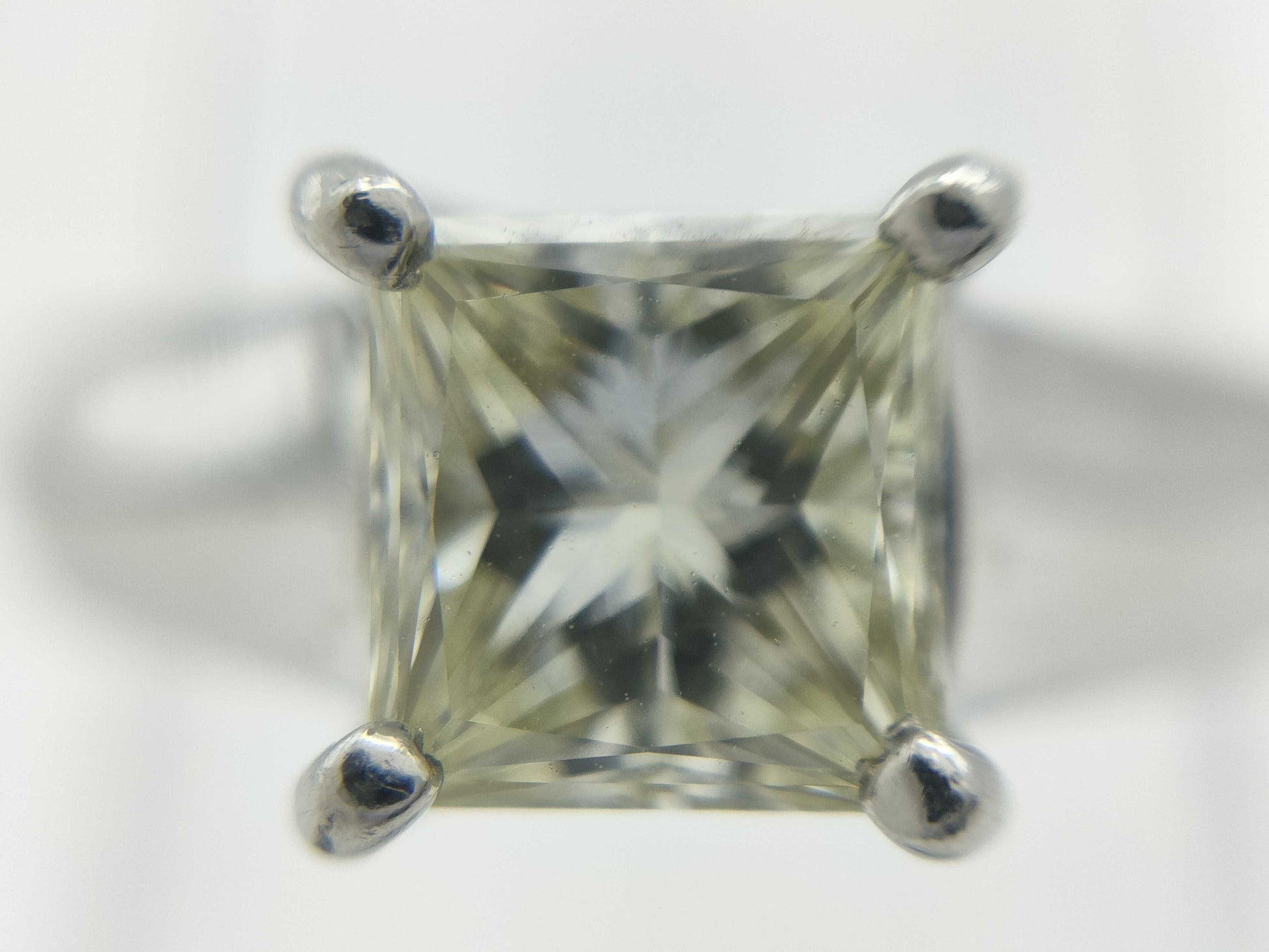 D1.016ct Pt900 6.4g Ring