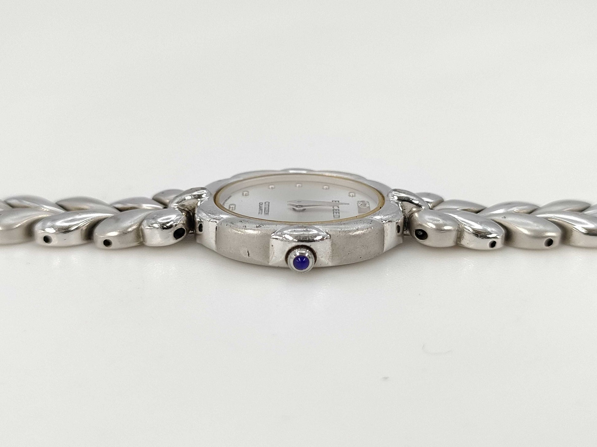 CITIZEN Exechede 4420-E42193Y 9500872 Quartz Immovable Women's Watch