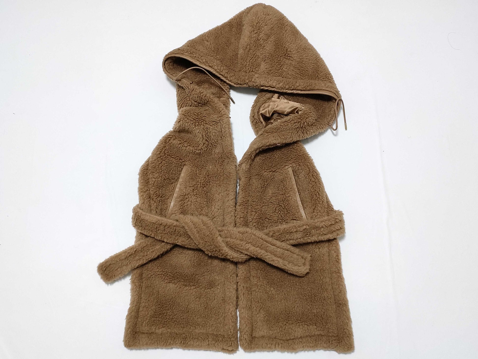 MaxMara 22AW Teddy Bear Stole Scarf with White Tag