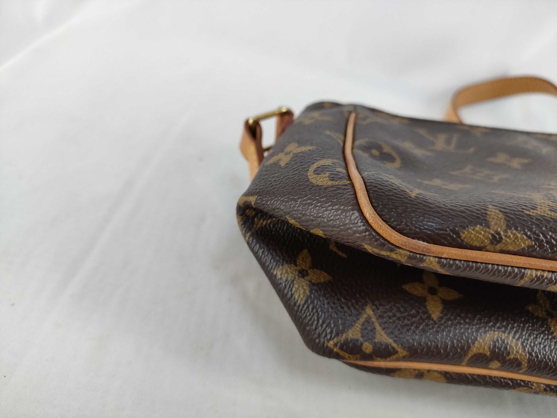 LOUIS VUITTON Monogram LV Monogram Vivacite PM M51165/SA0094 Shoulder Bag