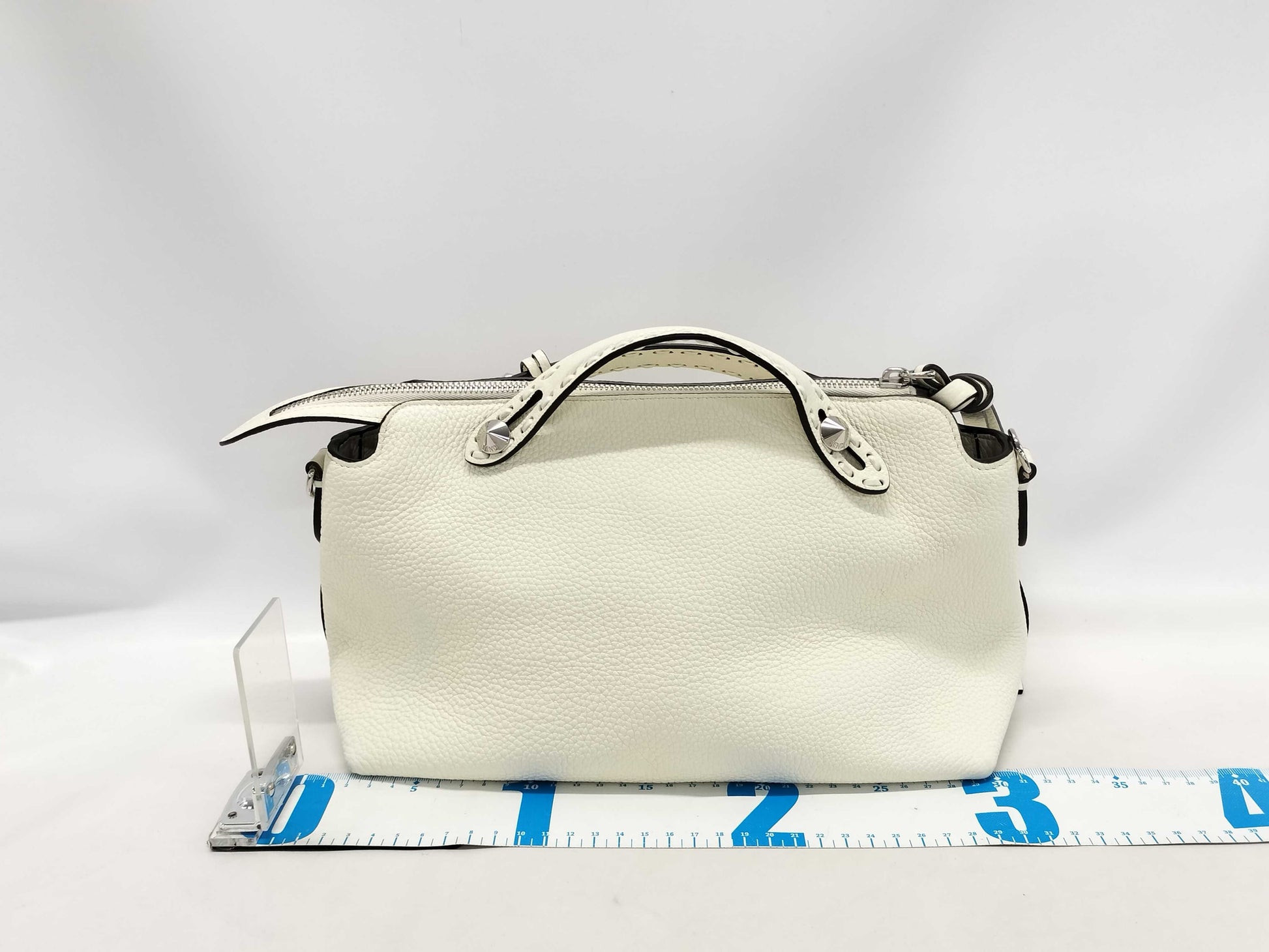 FENDI FENDI Celeria by The Way 2WAY Medium White Tobag