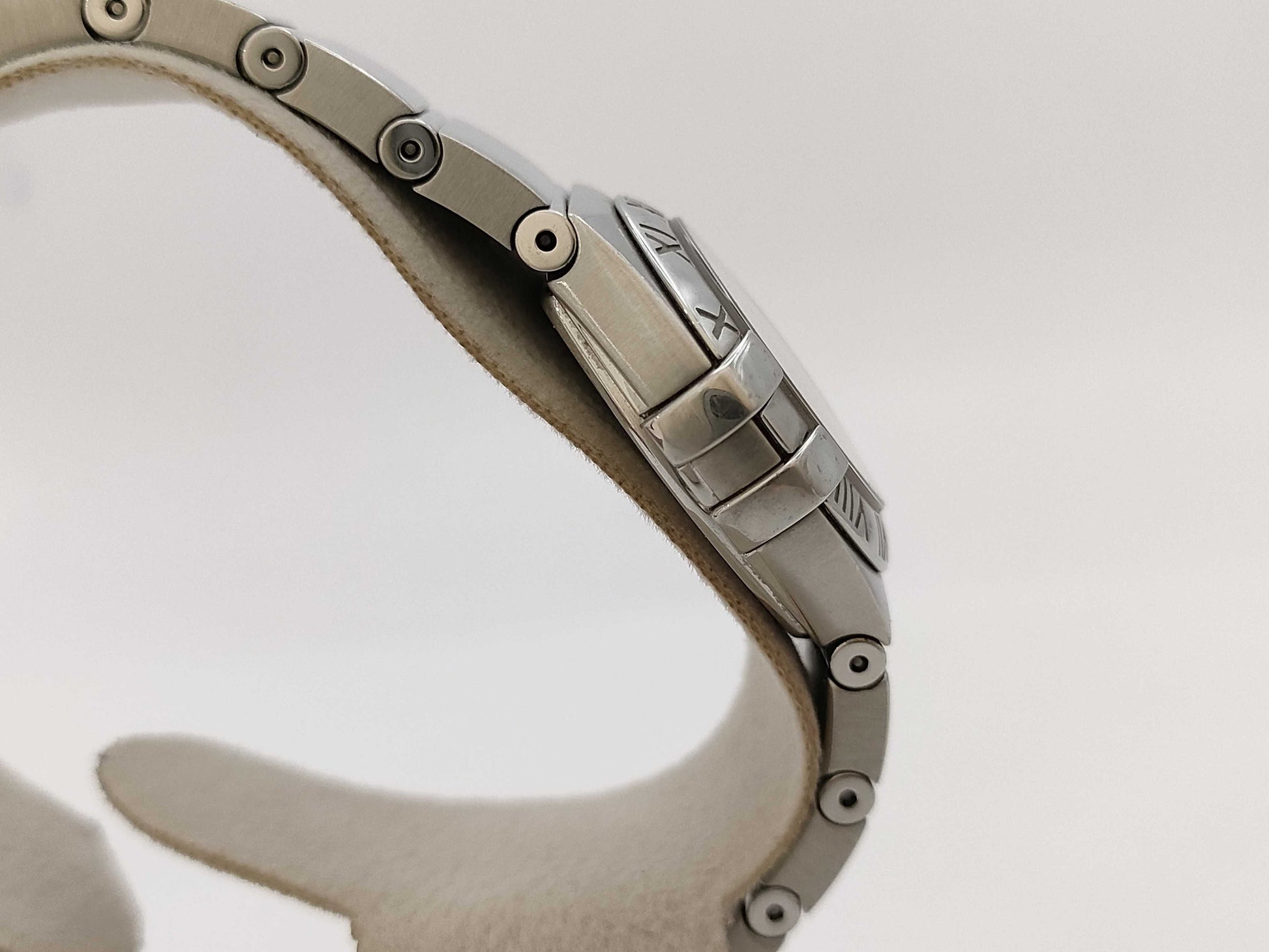 OMEGA 123.10.24.60.51.001 90689546 Black Dial Quartz Women's Watch