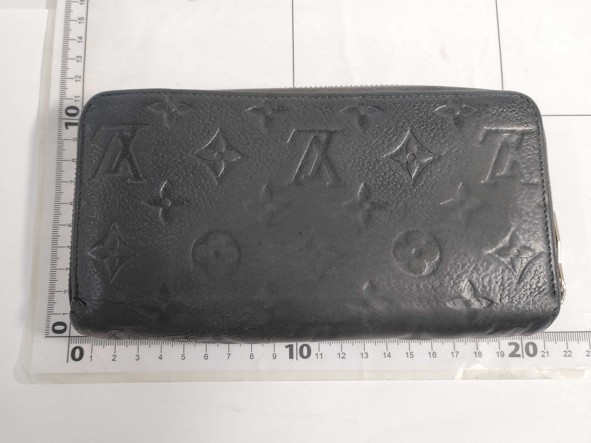 LOUIS VUITTON Louis Vuitton Zippy Wallet Monogram Empreinte Noir M61864 SP1174 Wallet