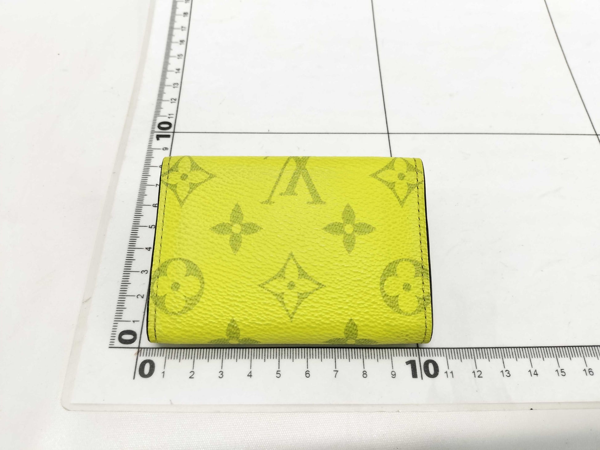 LOUIS VUITTON Louis Vuitton Discovery Compact Wallet Yellow M67629 Wallet