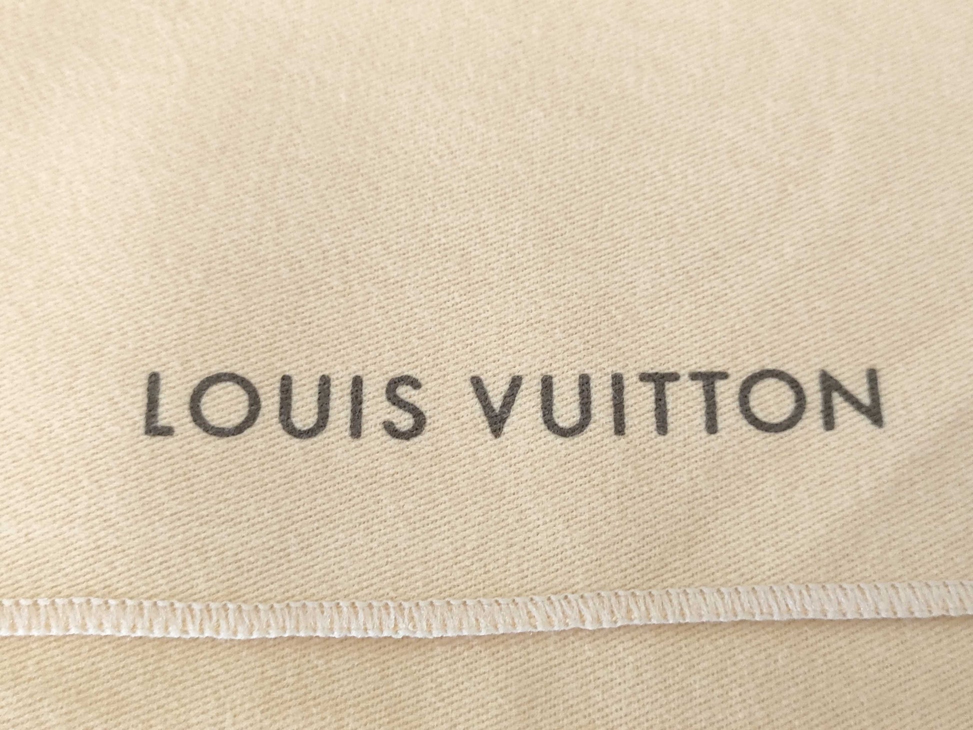 LOUIS VUITTON Dust Bags for Long Wallets, 15-Pack