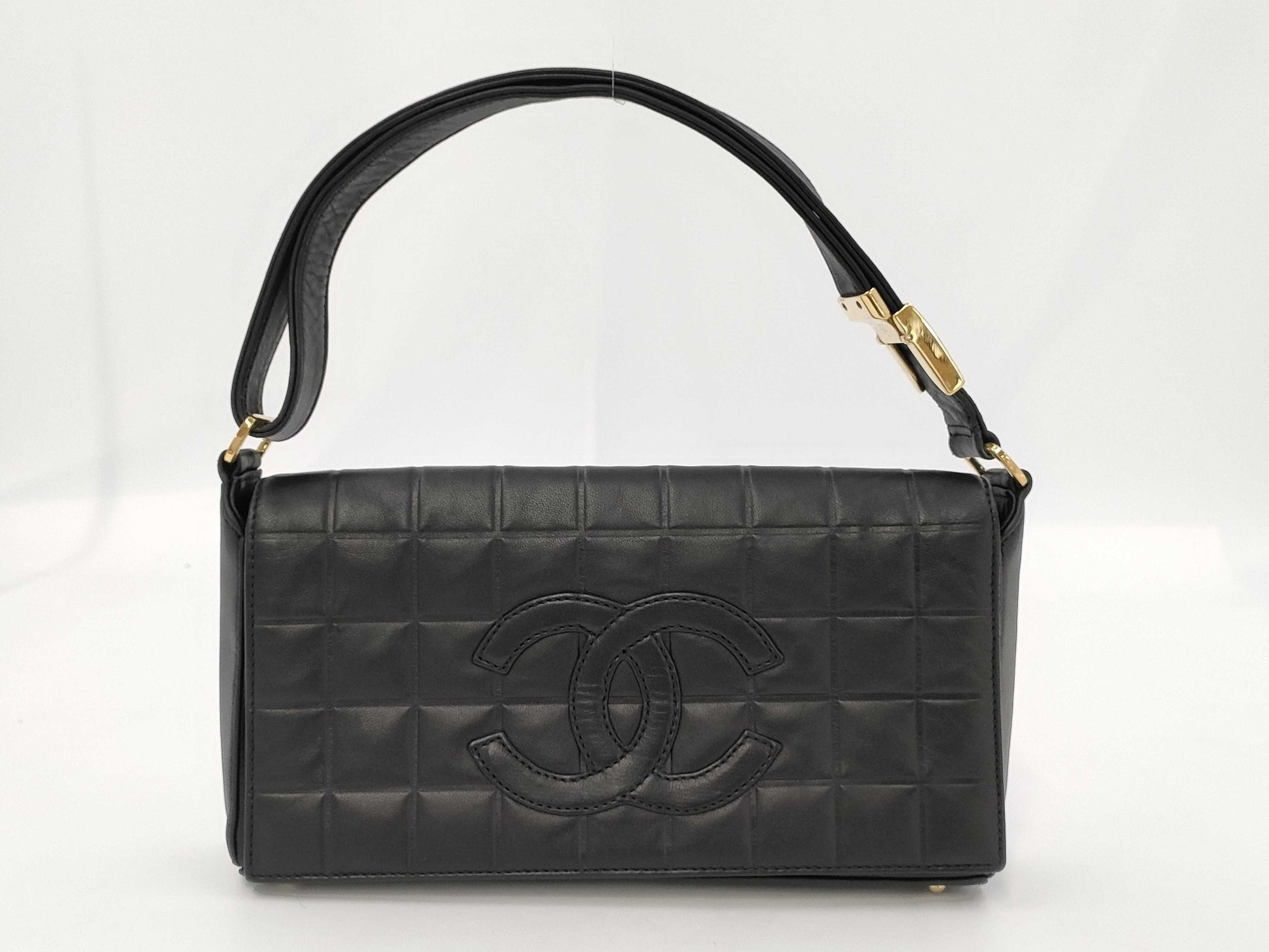 CHANEL Matlasse Shoulder Bag Handbag