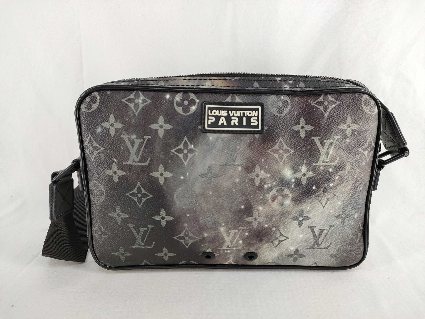 LOUIS VUITTON Bumbag Shoulder Bag