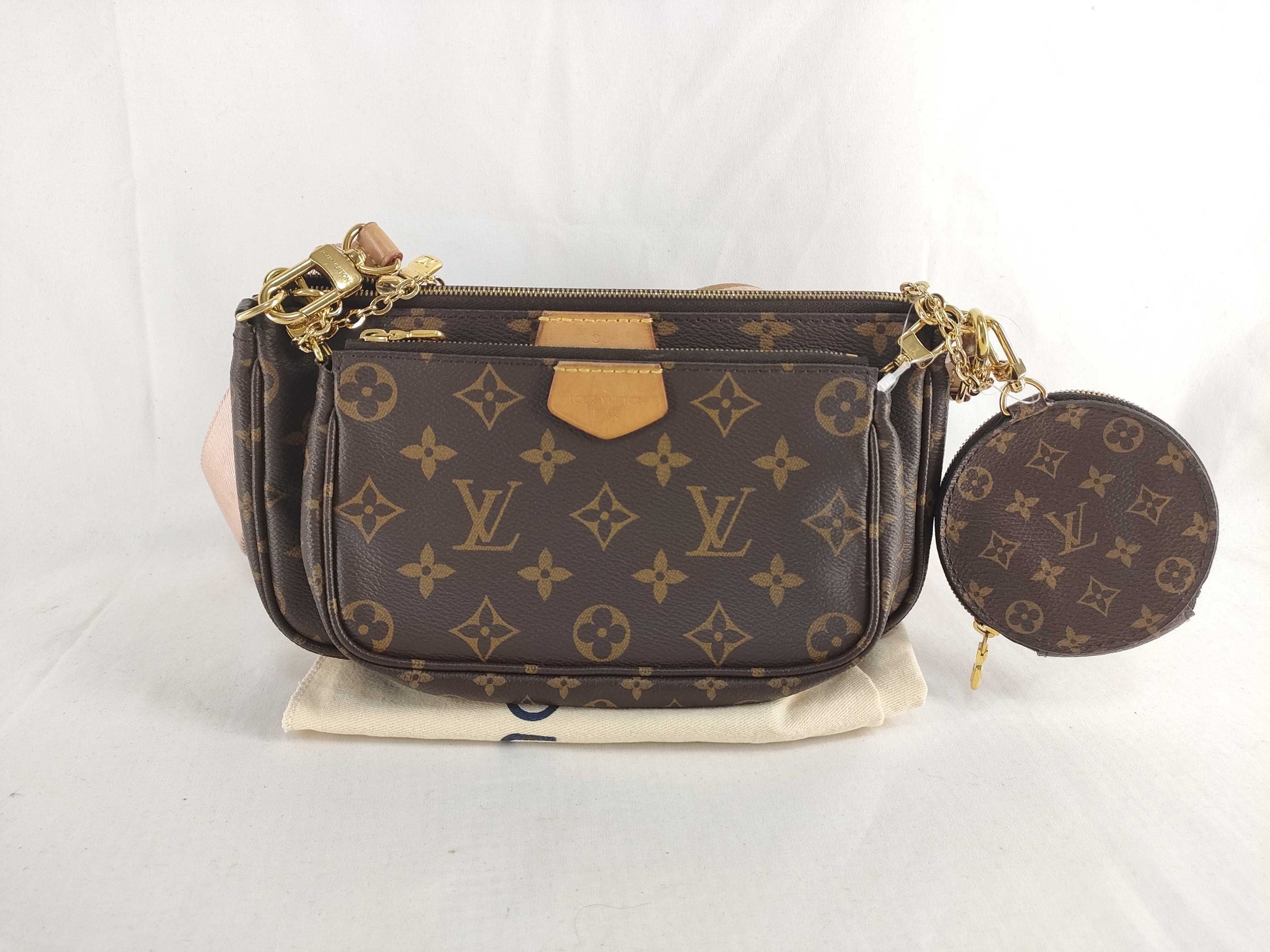 LOUIS VUITTON Monogram Louis Vuitton Monogram Multi Pochette Accessoires Pouch