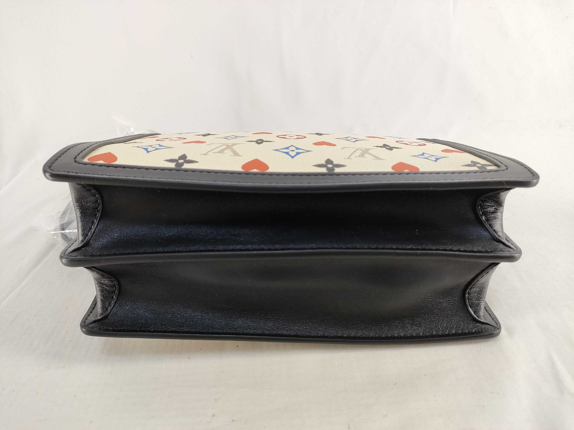 LOUIS VUITTON Louis Vuitton Dauphine Shoulder Bag