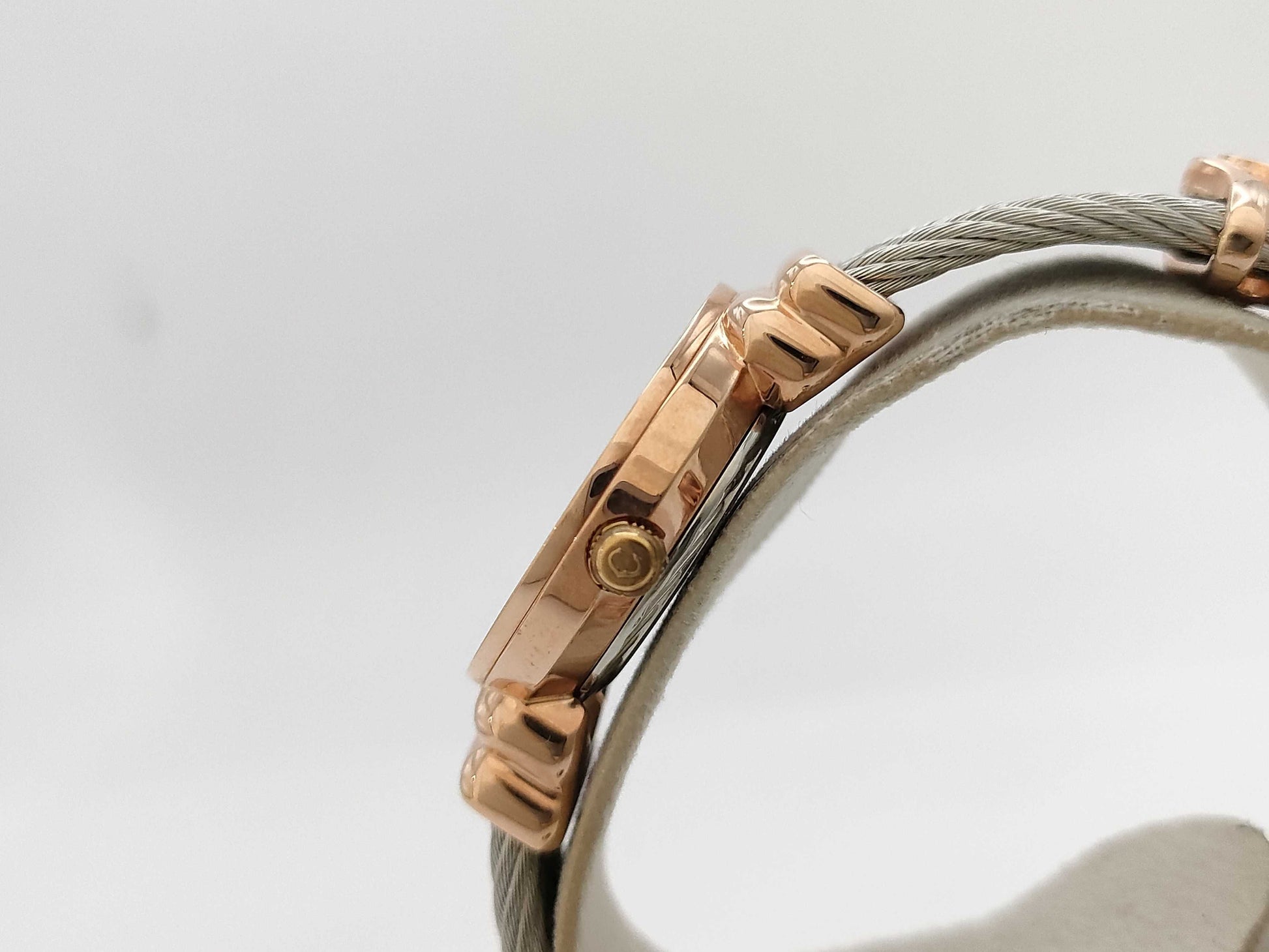 CHARRIOL 028RP.54.326 03723P Quartz Shell Dial Women's Watch