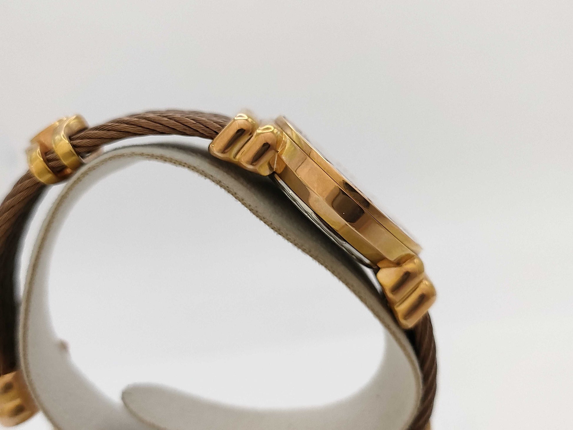 CHARRIOL 028RP.543.326 00843P Quartz Shell Dial Women's Watch