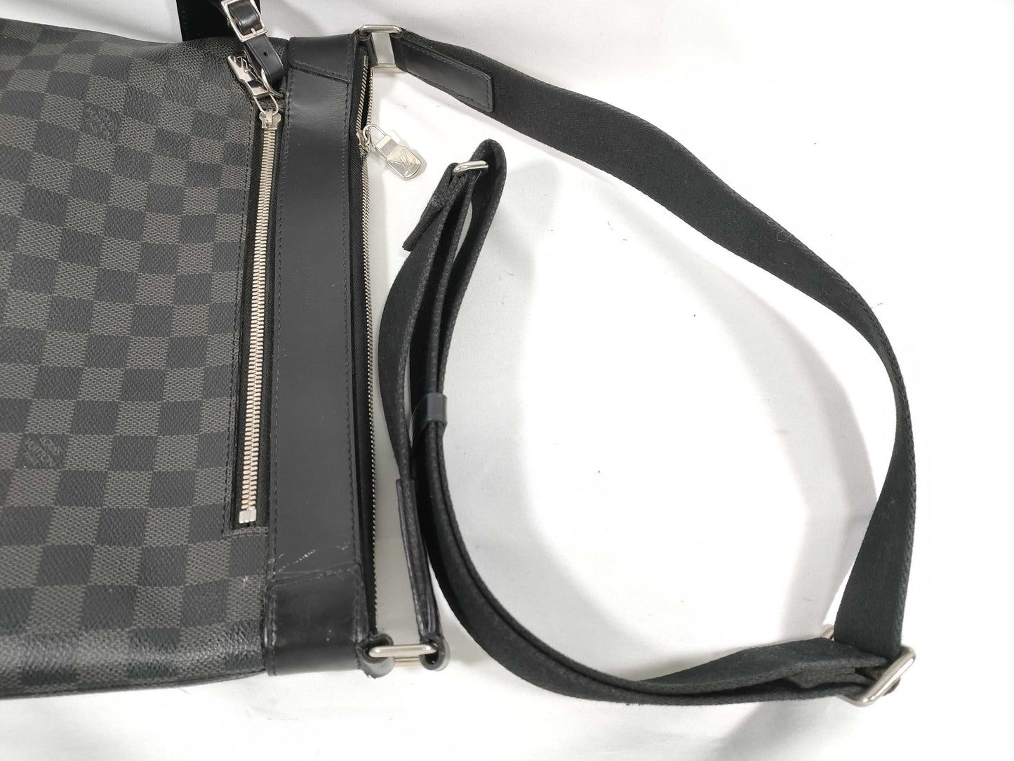 LOUIS VUITTON Damier Graphite Shoulder Bag