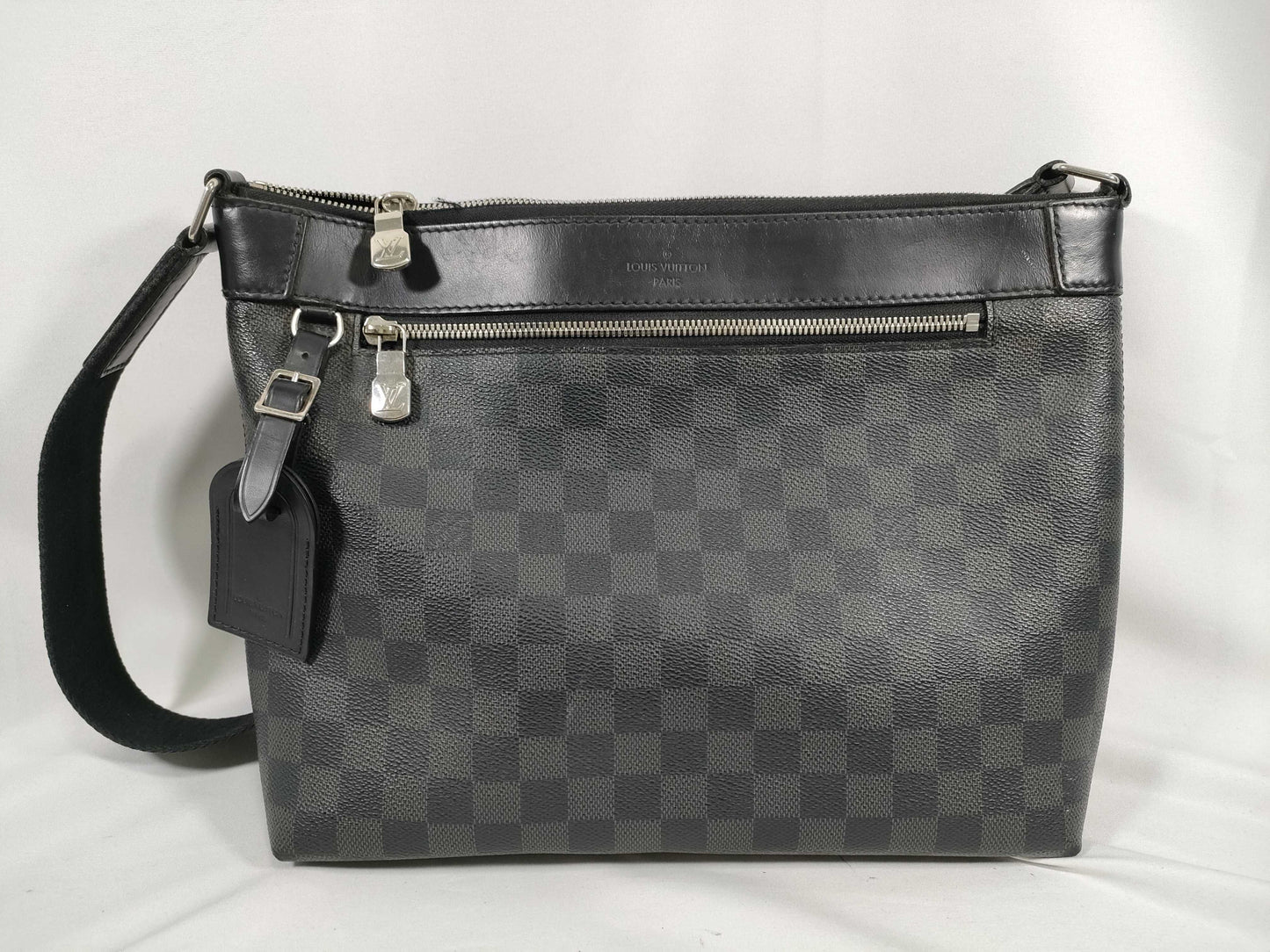 LOUIS VUITTON Damier Graphite Shoulder Bag