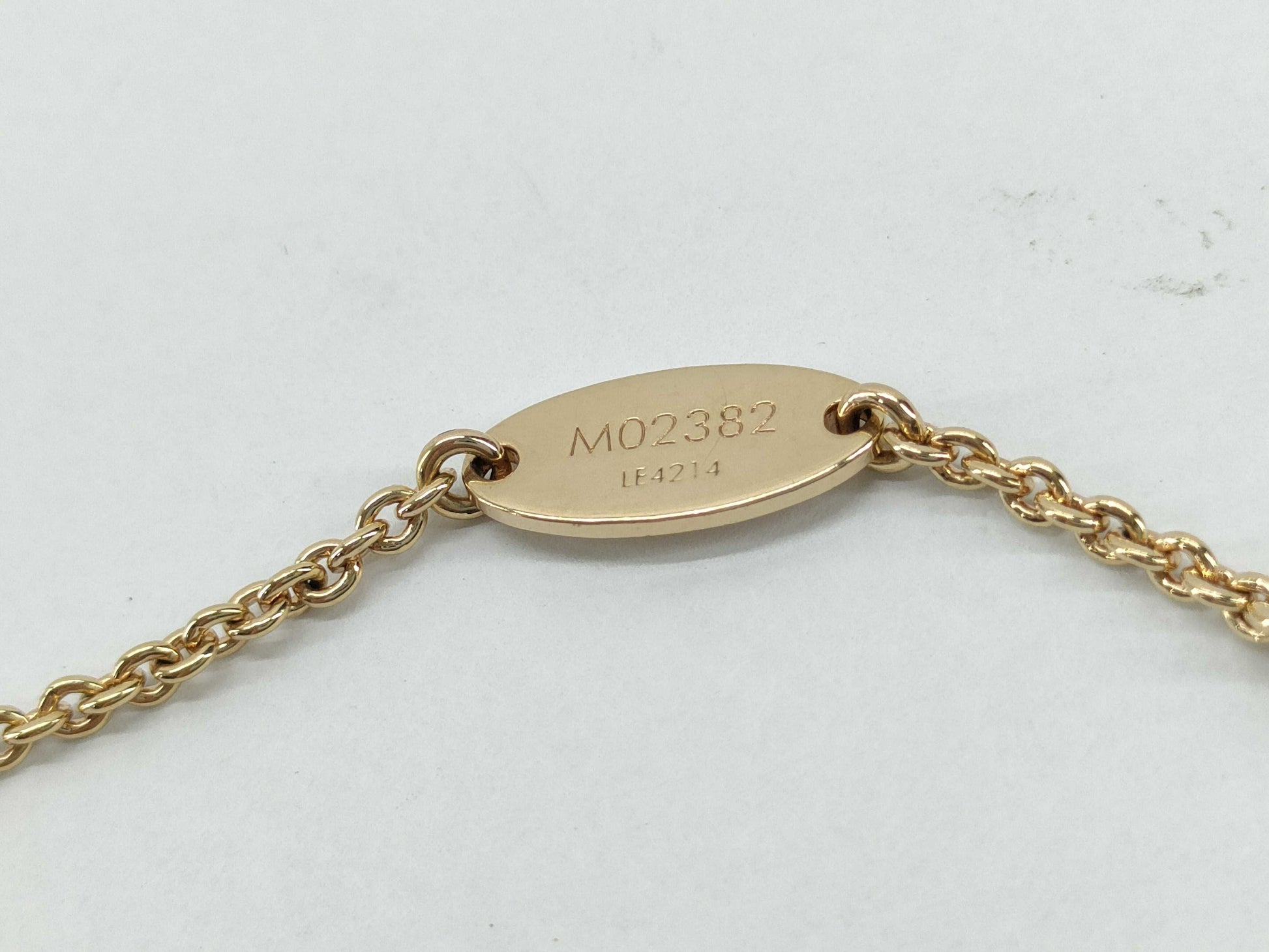 LOUIS VUITTON Essential V Necklace M02382 LE4214 Necklace