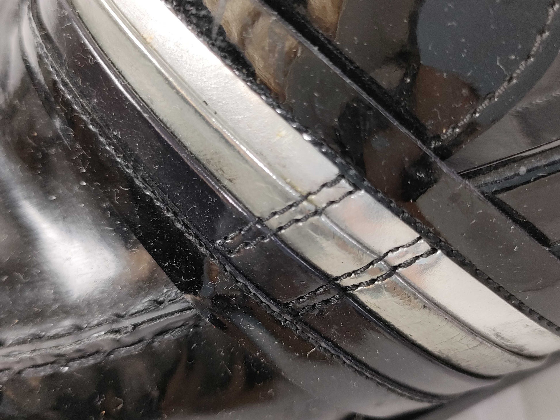 LOUIS VUITTON Enamel Loafers Black Box Business Shoes