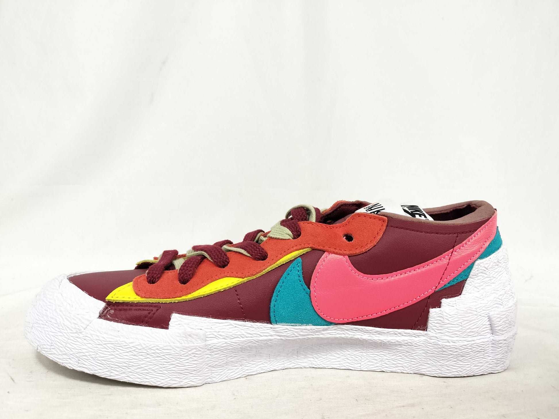 NIKE Nike x sacai x Kaws Blazer Low-Cut Sneakers