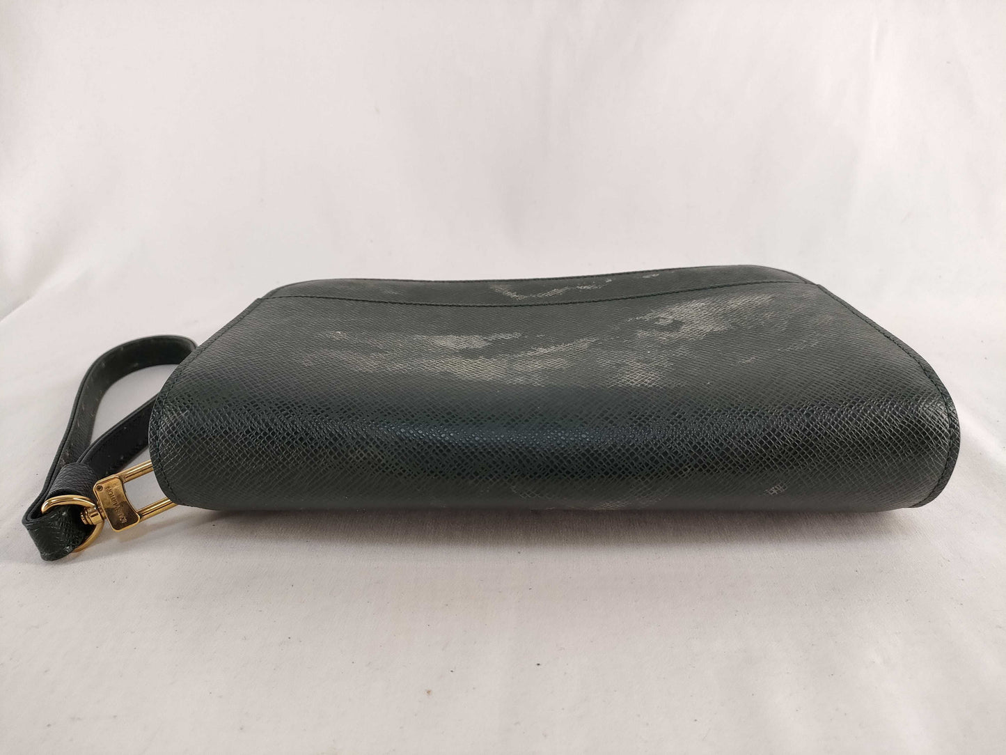 LOUIS VUITTON Taiga Taiga Baikal Clutch Bag