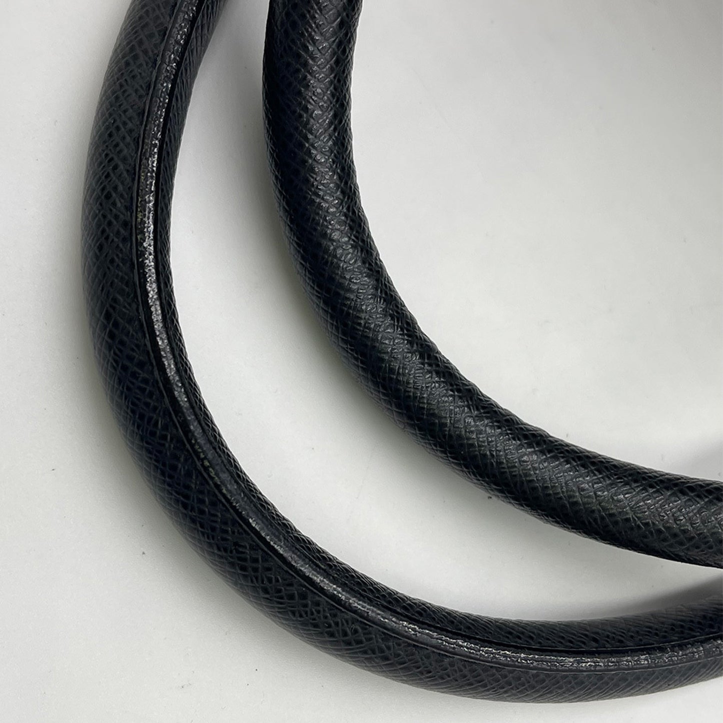 LOUIS VUITTON Louis Vuitton Taiga Boston Bag Travel LOUIS VUITTON Boston Bag