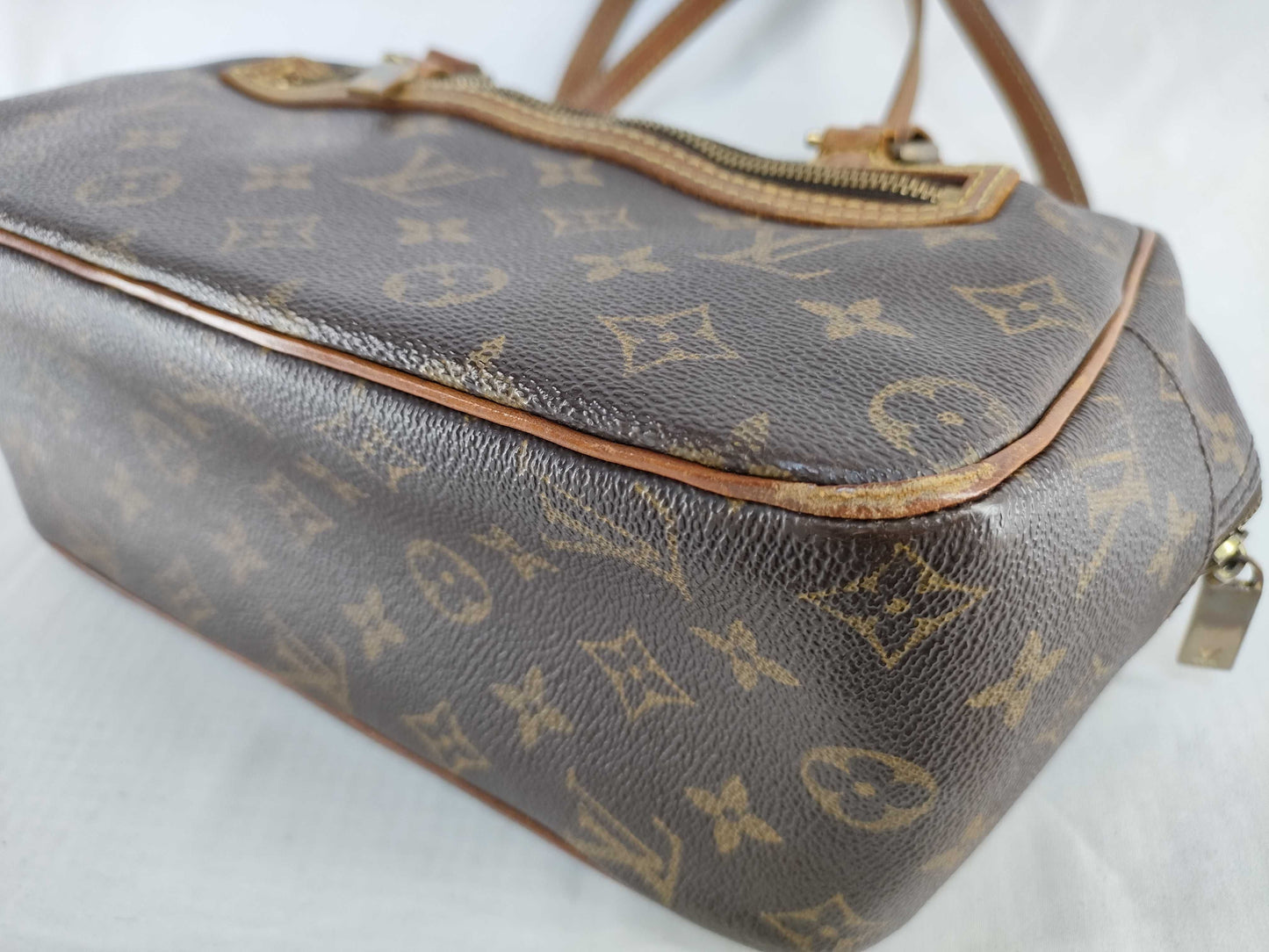 LOUIS VUITTON Monogram Cite MM Monogram FL0033 Handbag