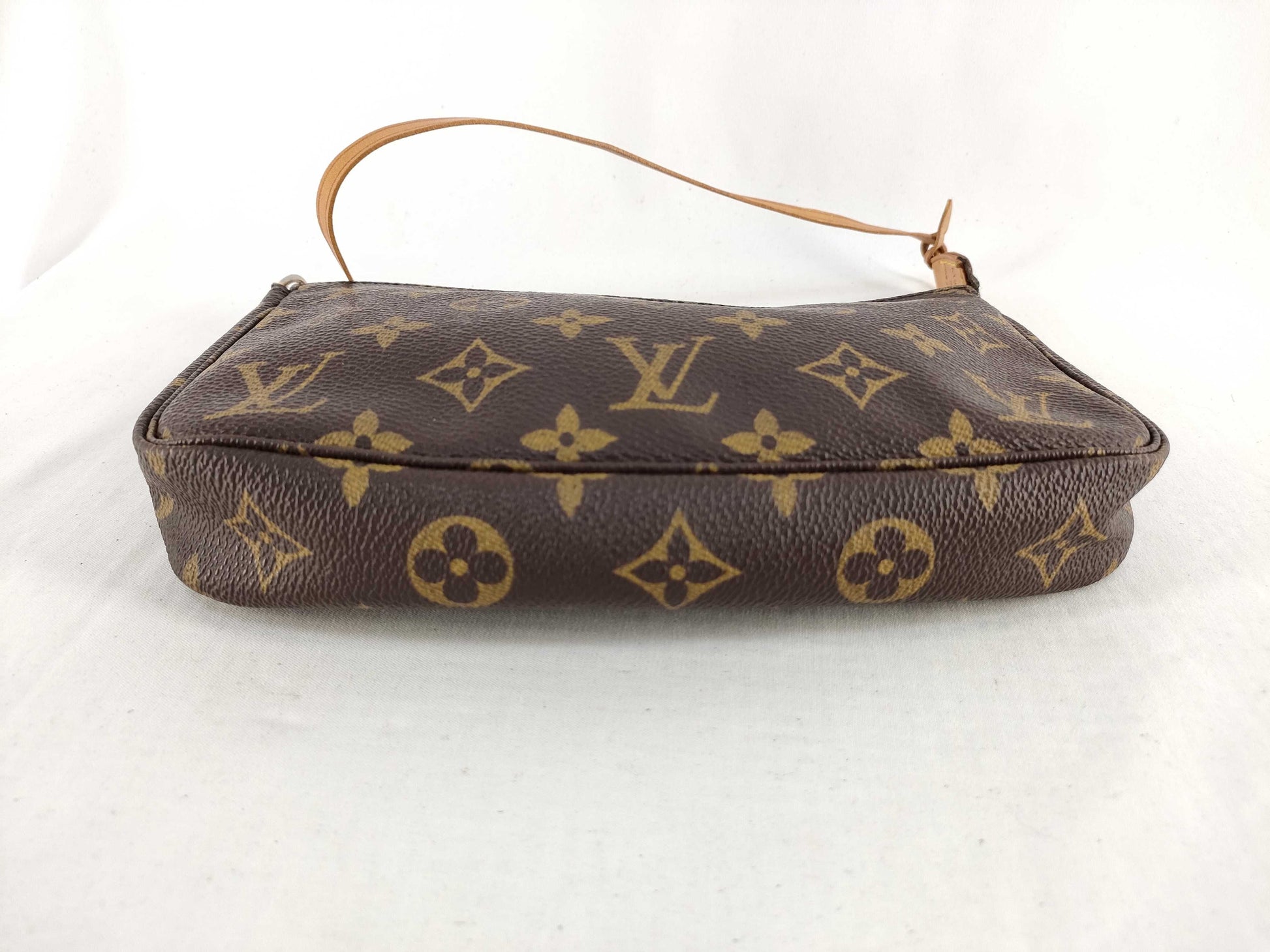LOUIS VUITTON Monogram Accessoir Monogram VI0999 Pouch