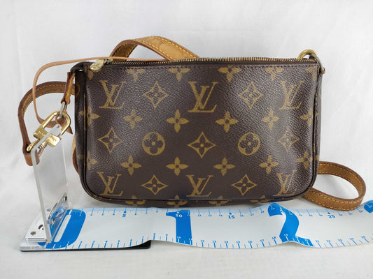 LOUIS VUITTON Monogram Accessoir Monogram AR0022 Pouch