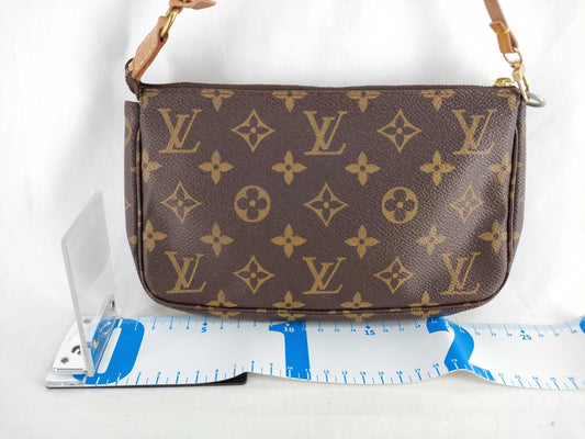 LOUIS VUITTON Monogram Accessoir Monogram VI0999 Pouch