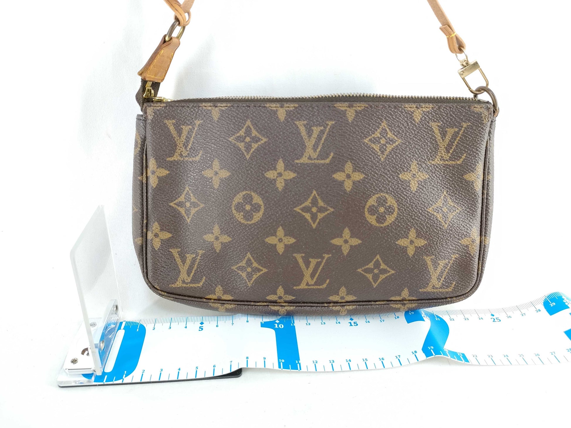 LOUIS VUITTON Monogram Accessoir Monogram VI0061 Pouch