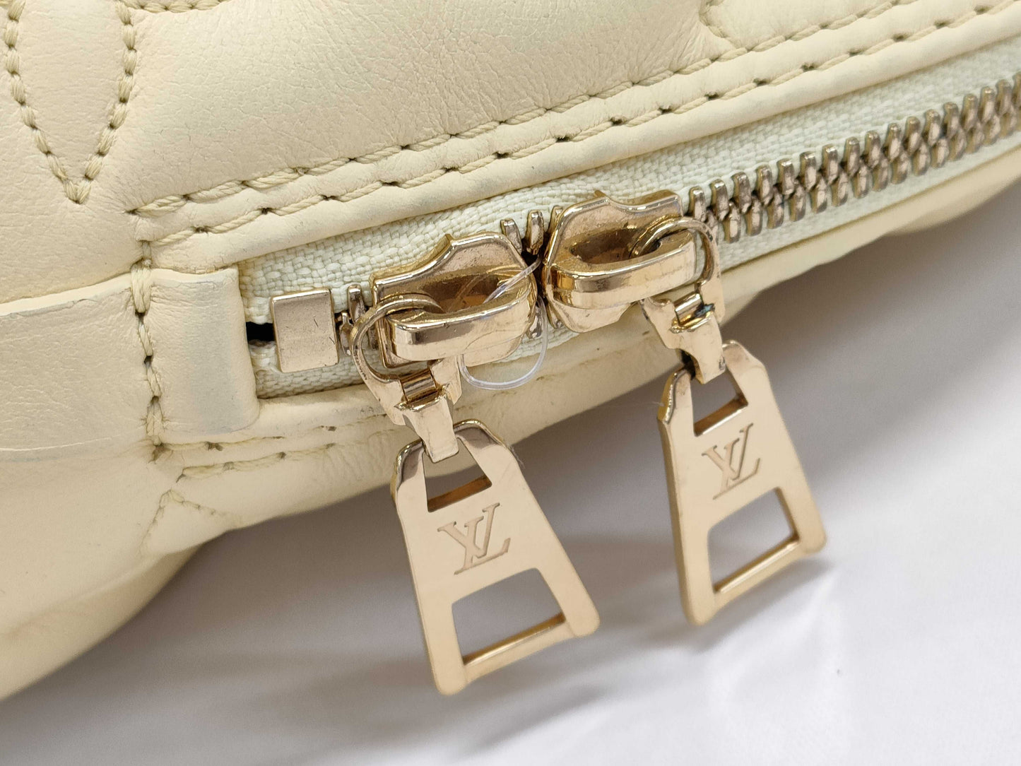 LOUIS VUITTON Alma BB Handbag