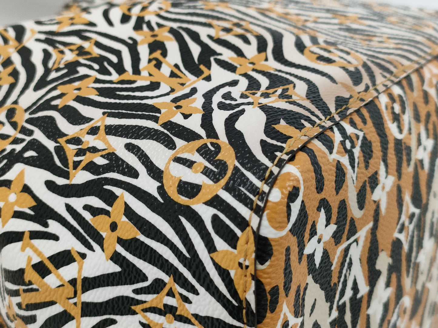 LOUIS VUITTON Louis Vuitton Monogram Jungle Neonoe M44679 Bag