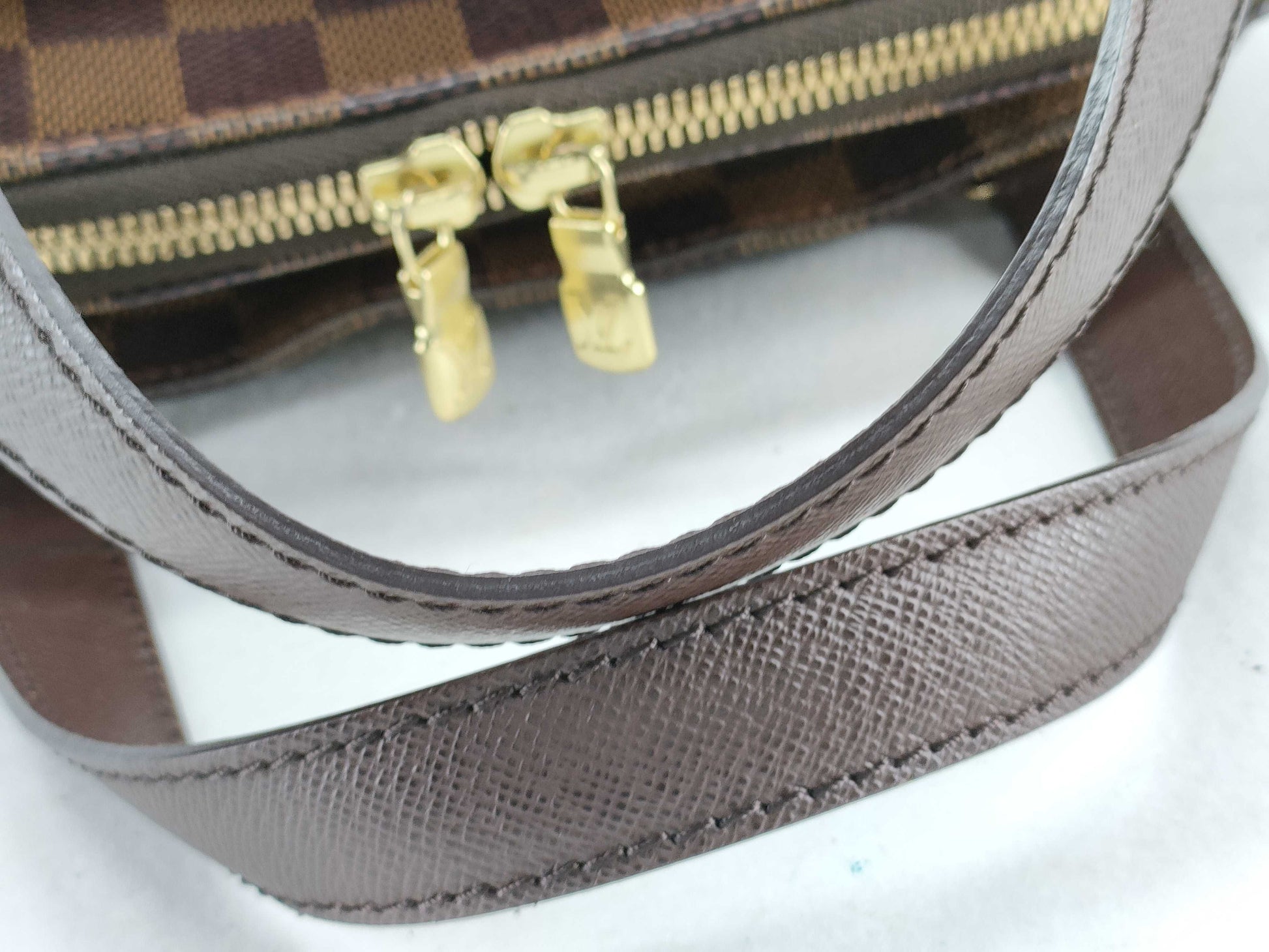 LOUIS VUITTON Damier Louis Vuitton Belem Handbag