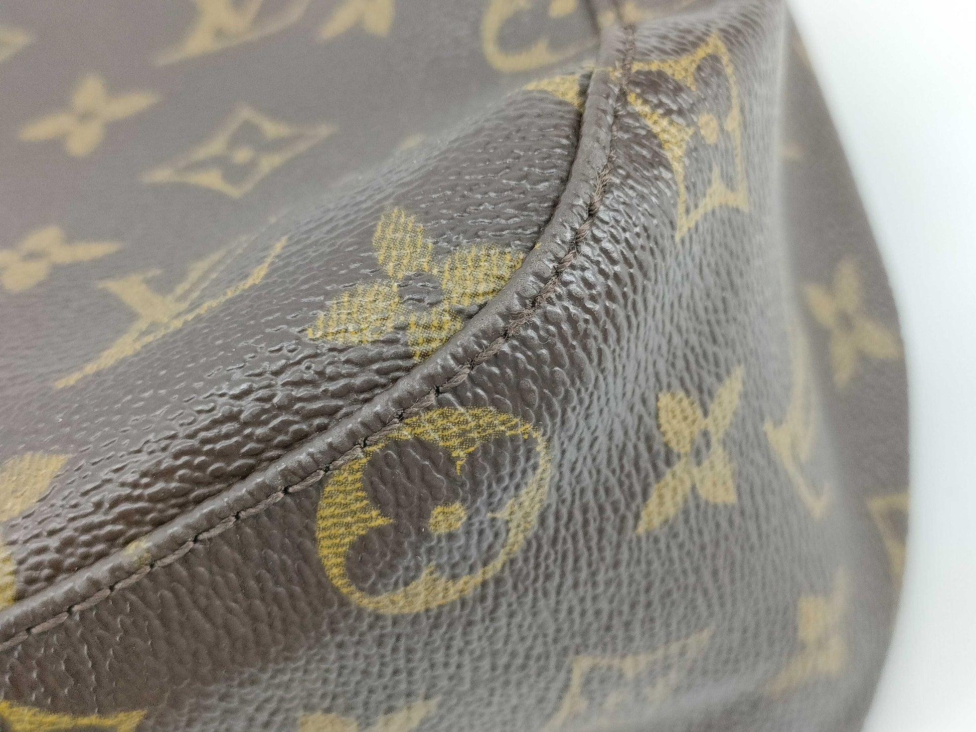 LOUIS VUITTON Monogram LOUIS VUITTON Looping MM M51146 Shoulder Bag