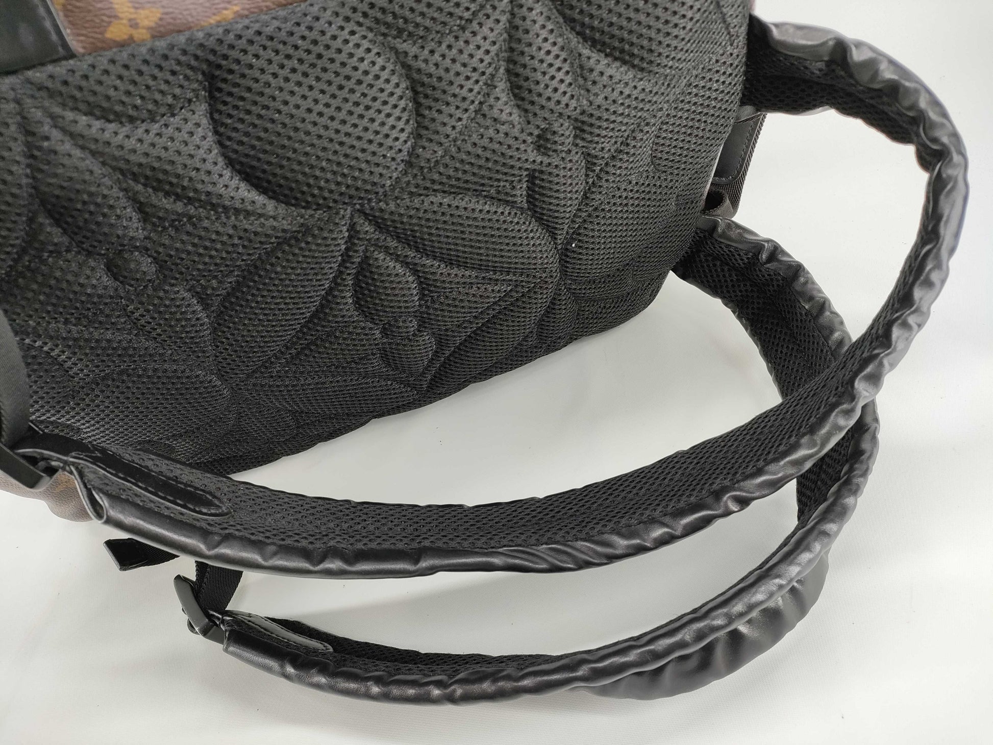 LOUIS VUITTON Monogram LOUIS VUITTON MacArthur Dean Backpack M45335 Rucksack