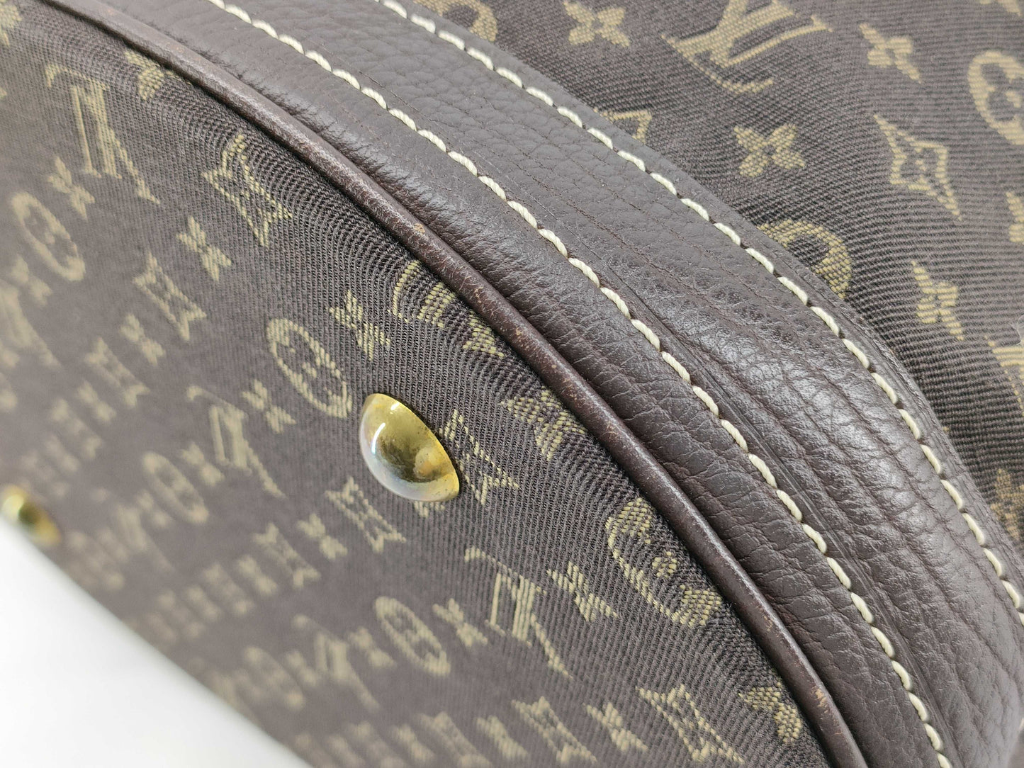 LOUIS VUITTON Monogram Mini LOUIS VUITTON Mini Lamp Bucket M95226 Tote Bag