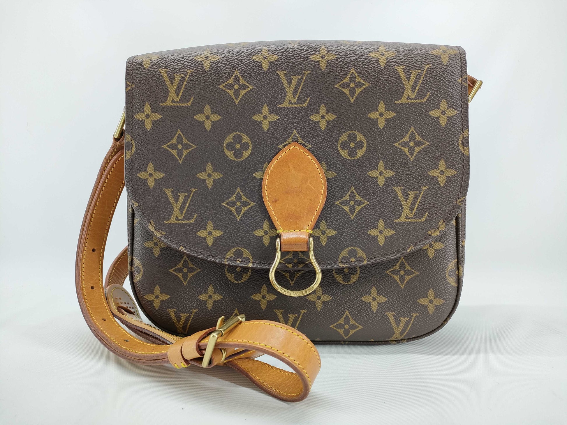 LOUIS VUITTON Monogram LOUIS VUITTON Saint-Cloud GM M51242 Shoulder Bag