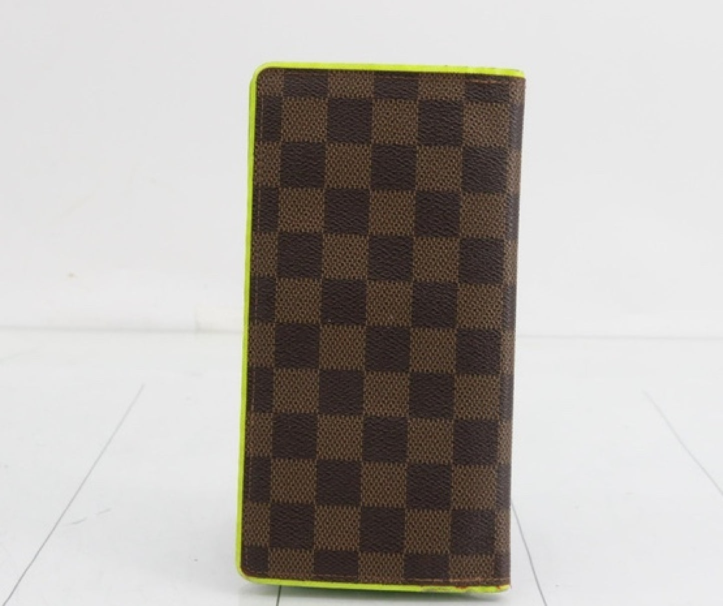 LOUIS VUITTON Damier Wallet Bag