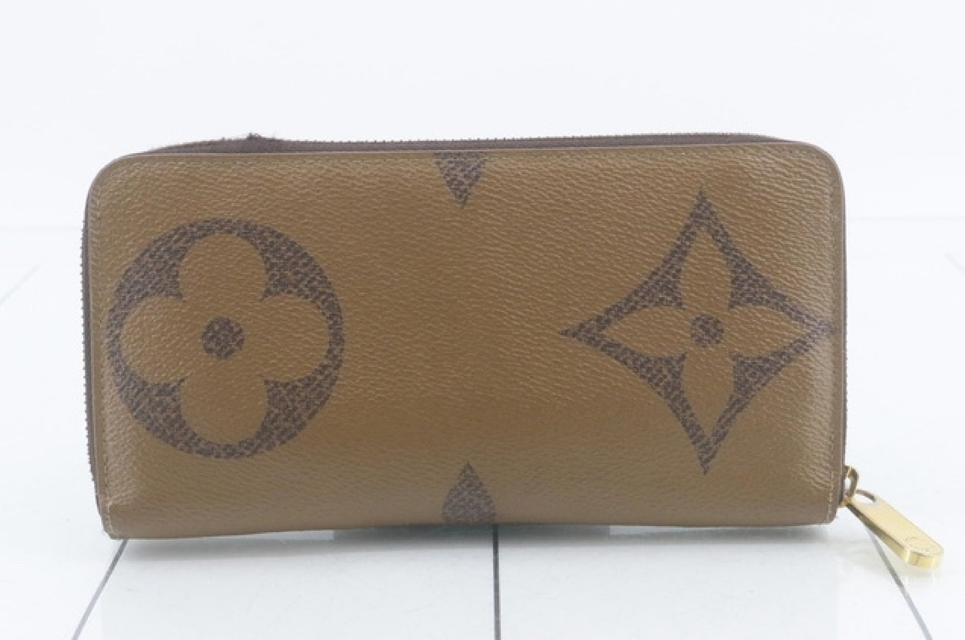 LOUIS VUITTON Monogram Zippy Wallet Second Bag