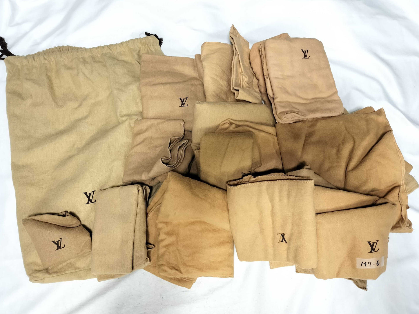 LOUIS VUITTON LOUIS VUITTON Dust Bags, Pack of 20, Dust Bags