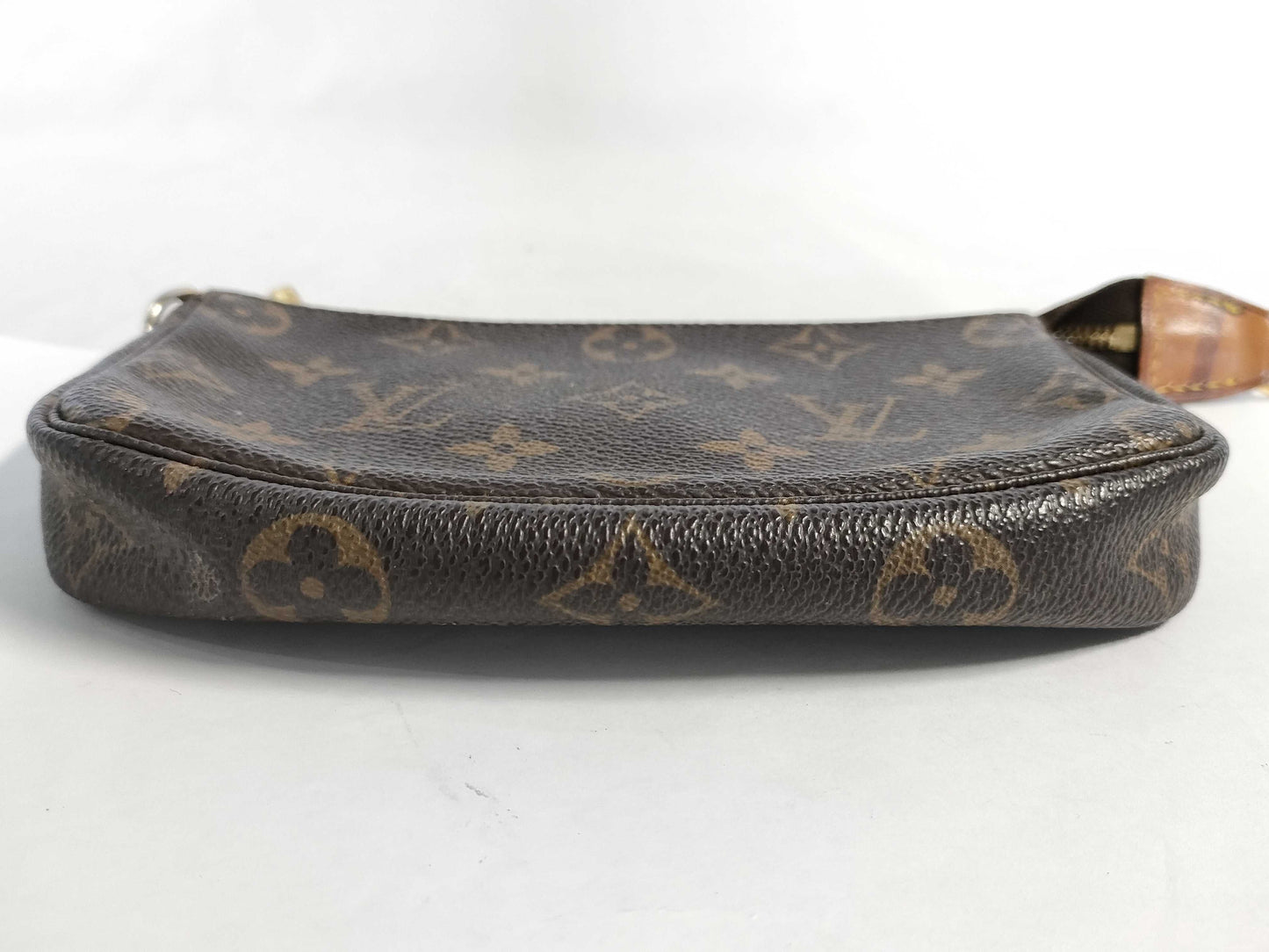 LOUIS VUITTON Monogram LV Small Pouch