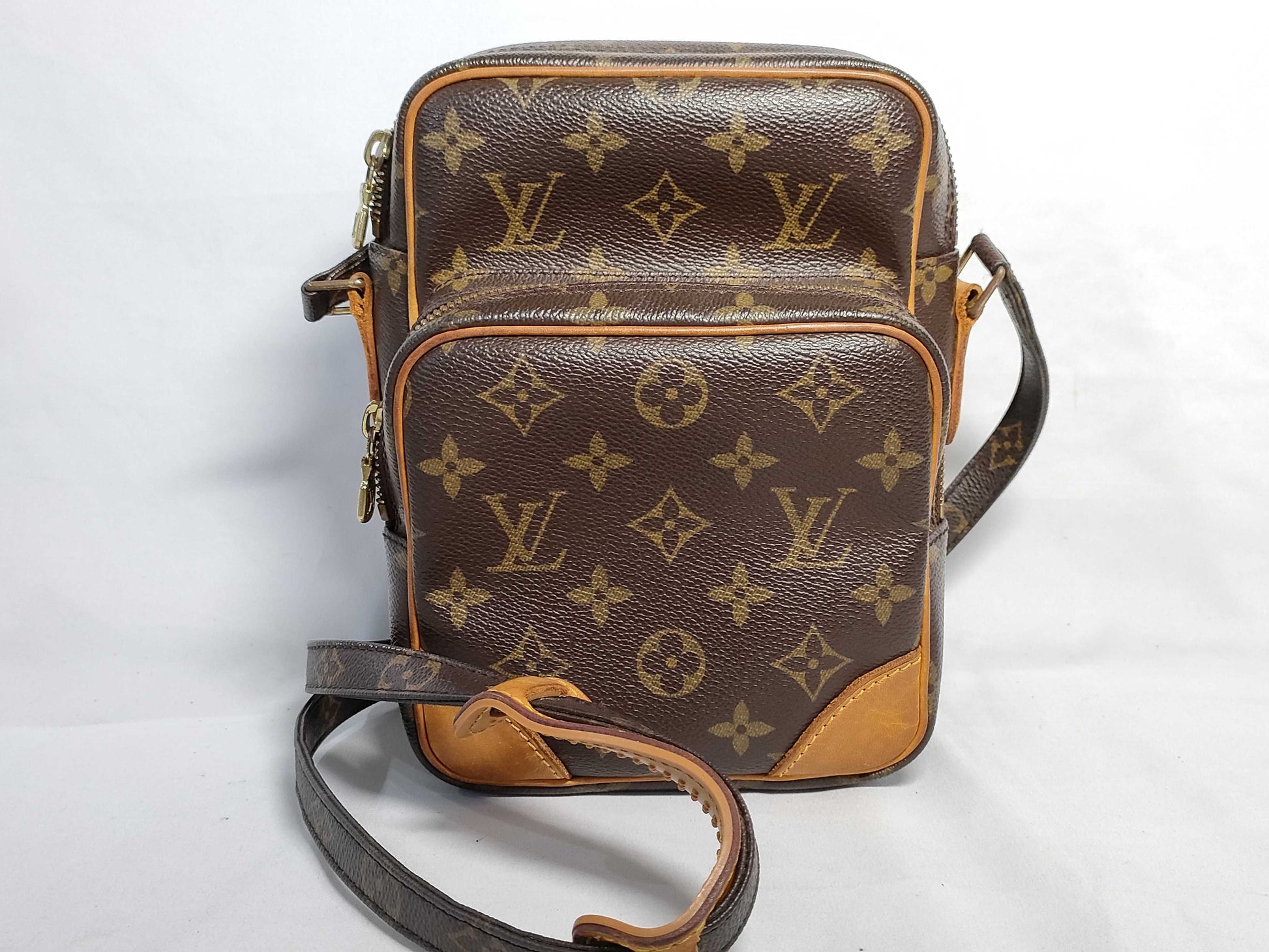 LOUIS VUITTON Monogram LV Amazon Shoulder Bag