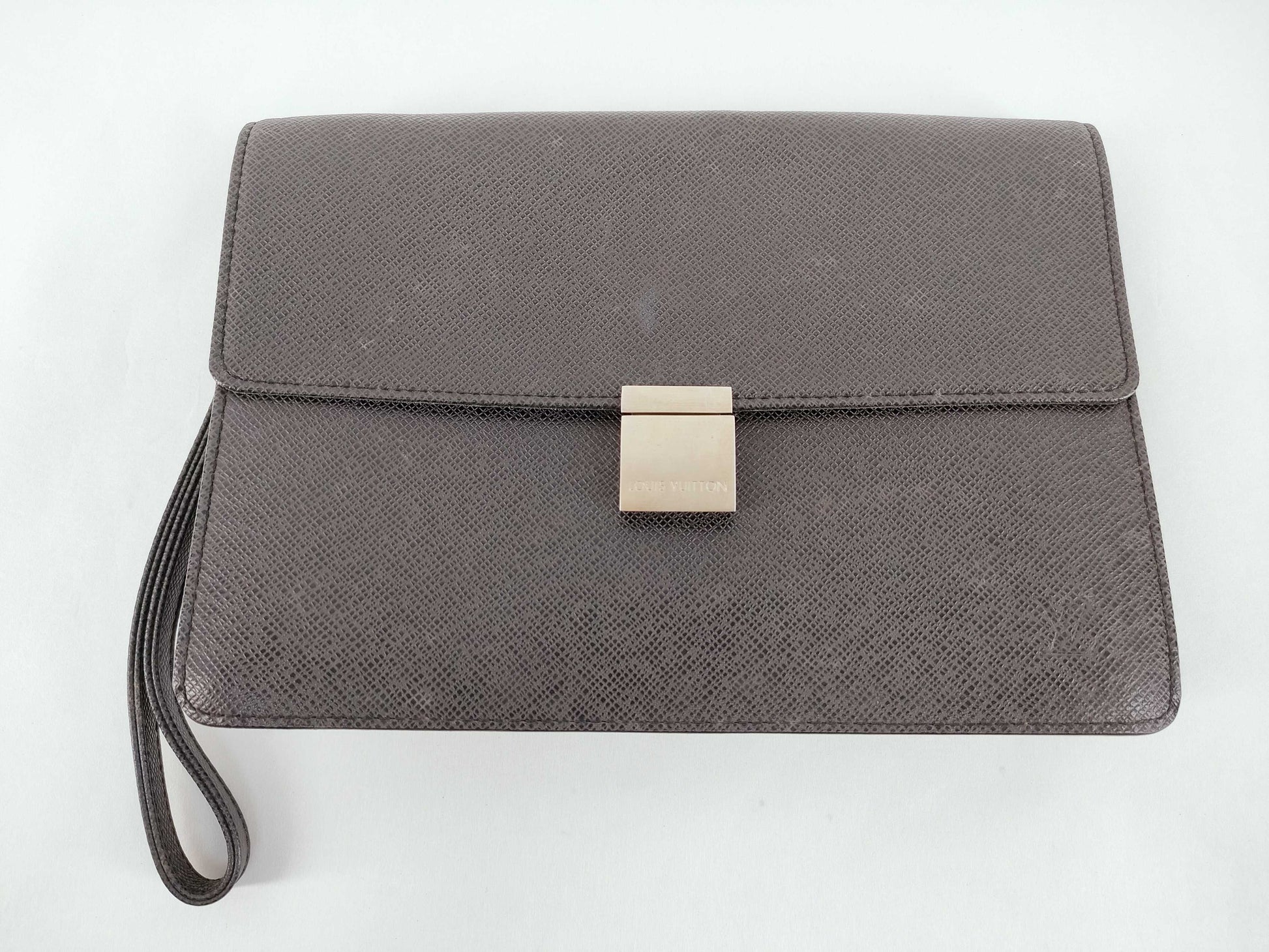 LOUIS VUITTON Taiga LV Selenga M30782 Taiga Second Bag