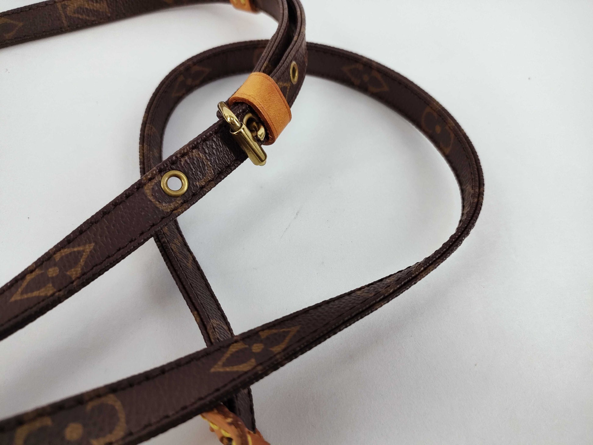 LOUIS VUITTON Monogram LV Pochette Marly Bandouliere M51828 Monogram Shoulder Bag