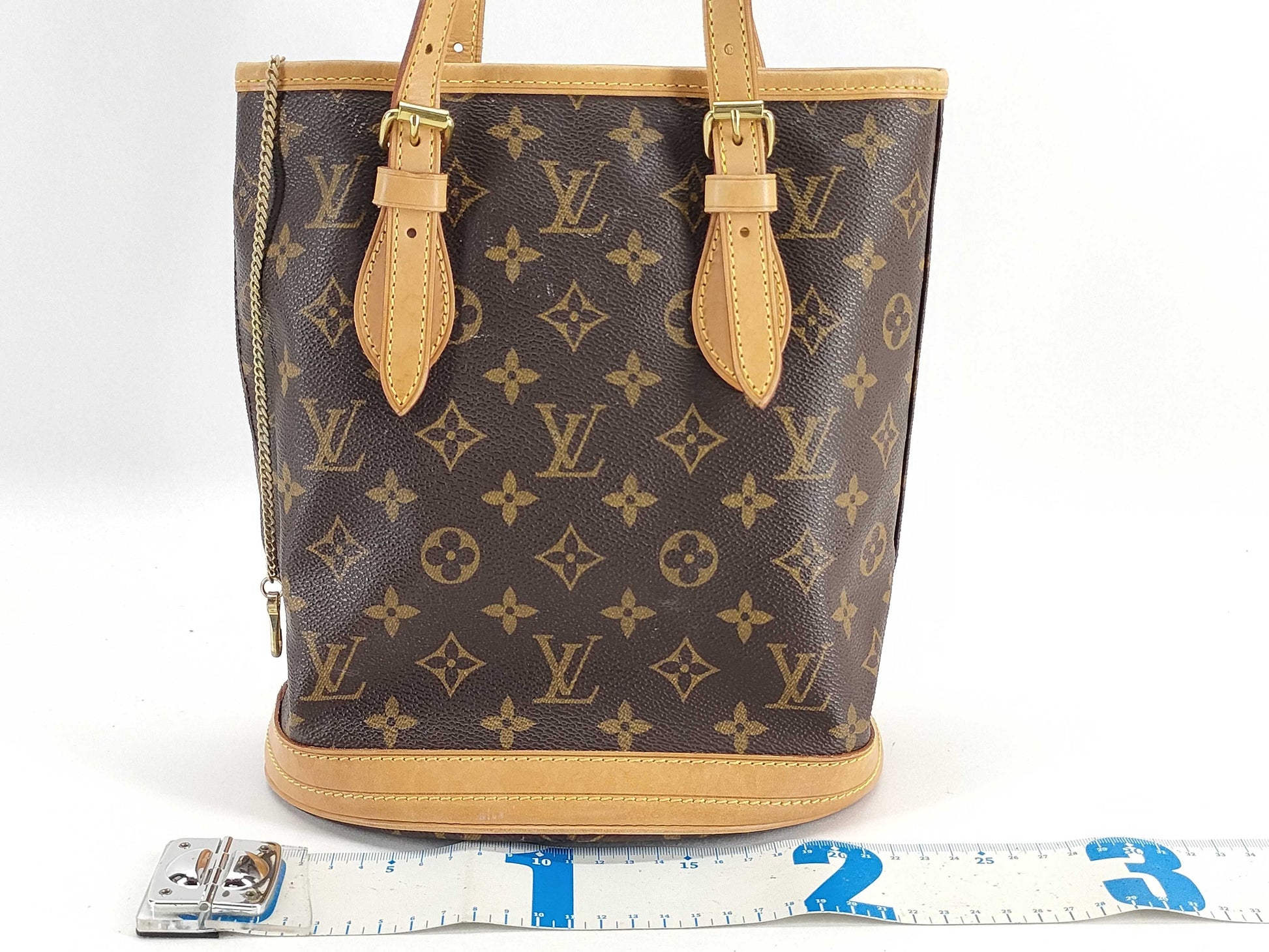 LOUIS VUITTON Monogram LV Bucket VI1918 Tote Bag