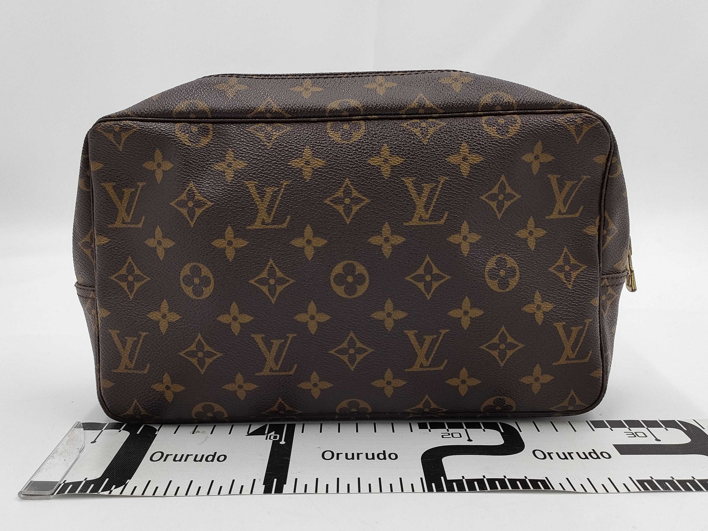 LOUIS VUITTON Monogram True Toilette Second Bag