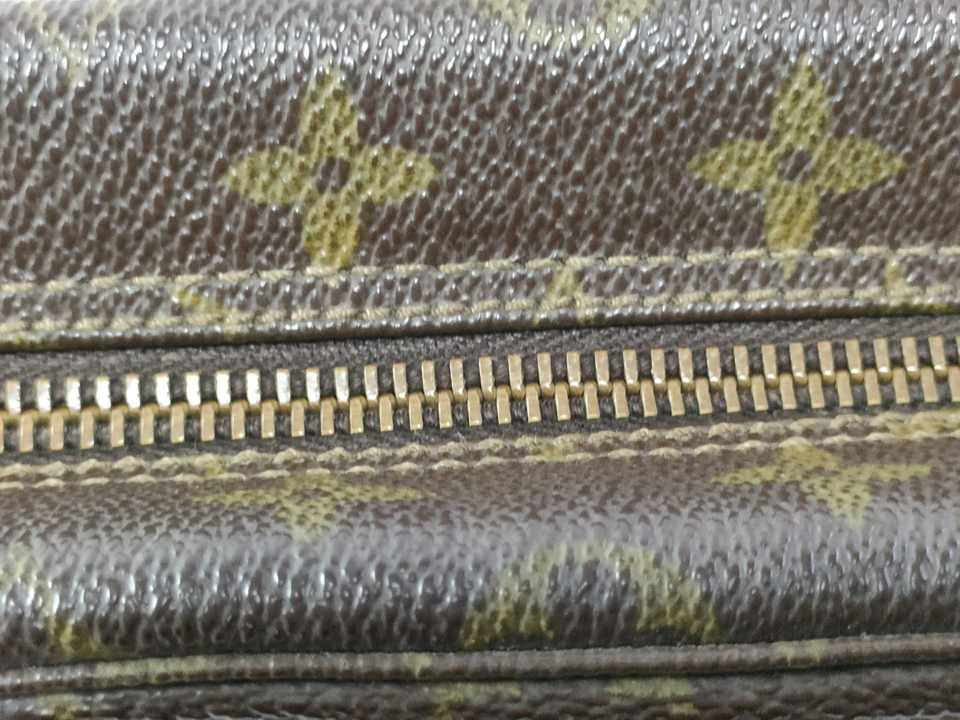 LOUIS VUITTON Monogram Monogram Truth Wallet M47522 Pouch