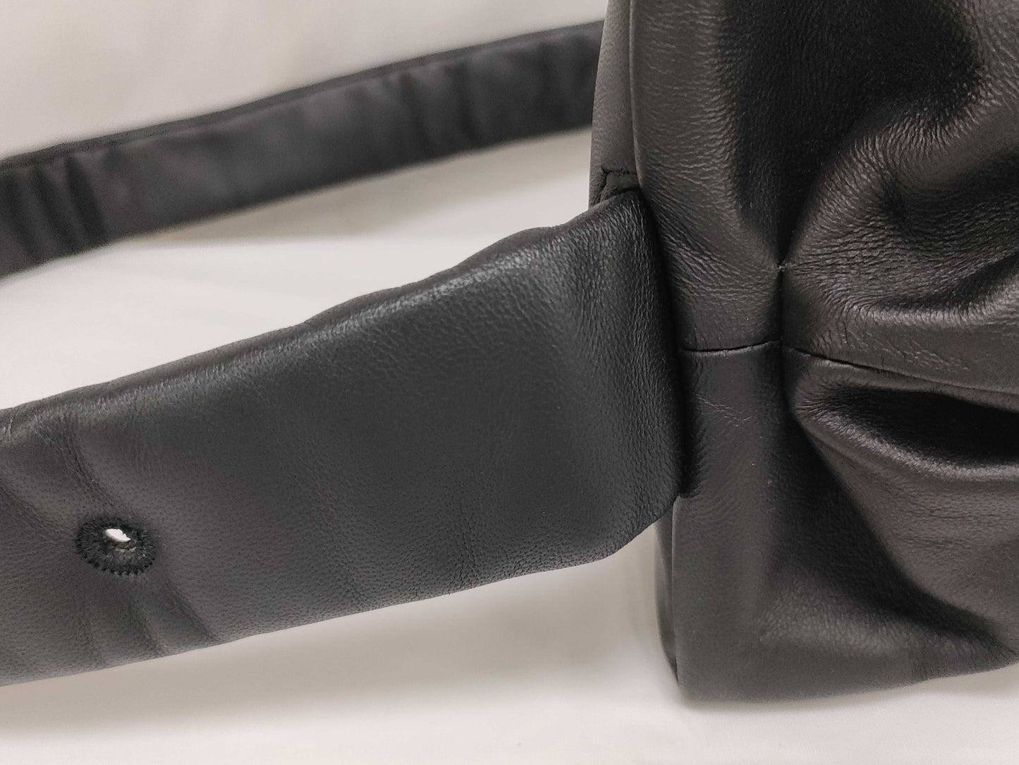 BOTTEGA VENETA Bottega Leather Body Bag