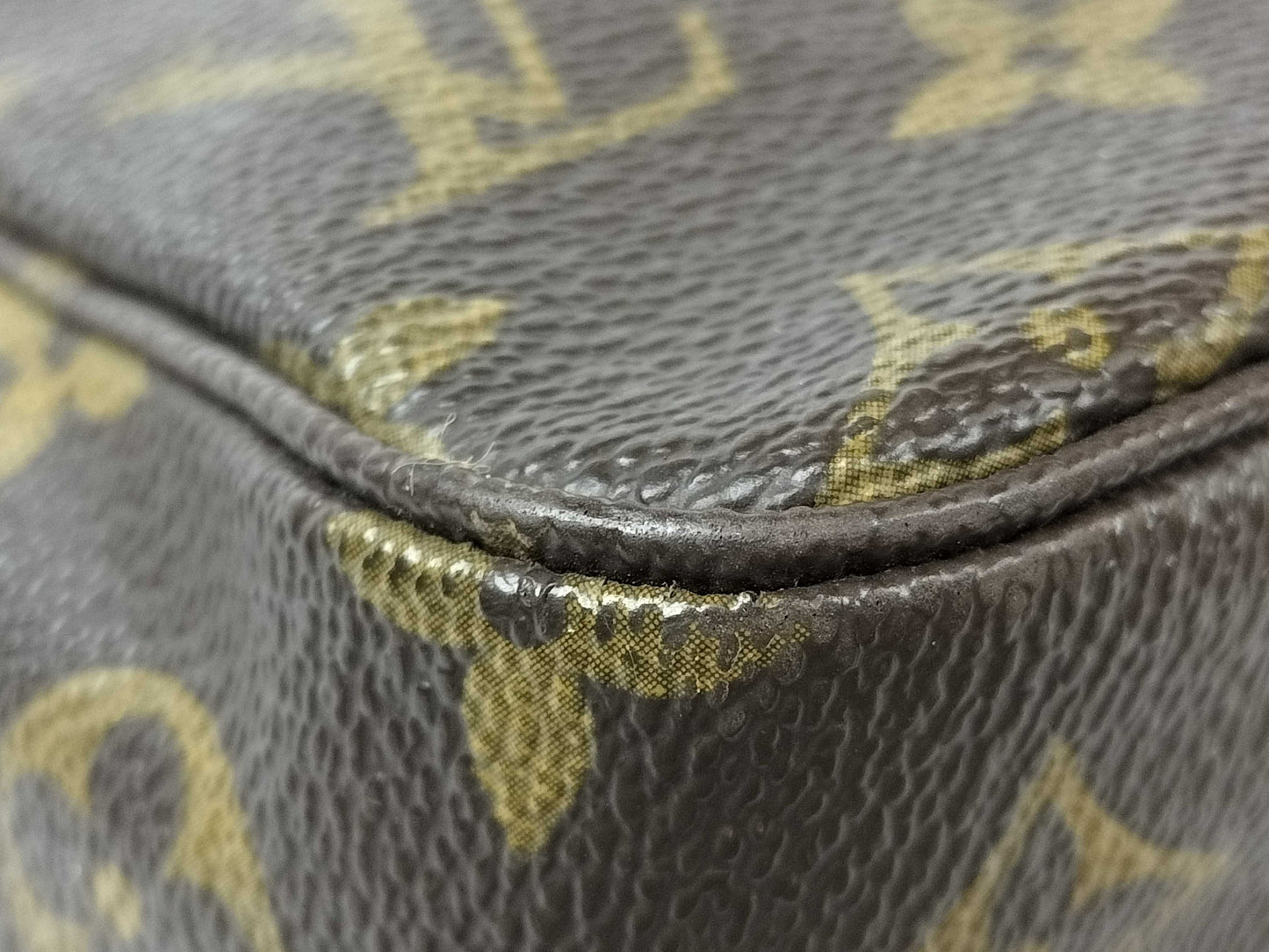 LOUIS VUITTON Monogram True Toilet 28 M47522 Clutch Bag