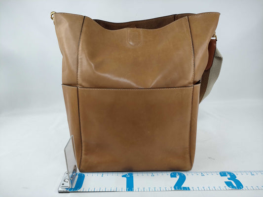 CELINE Sangle Medium Phoebe Shoulder Bag