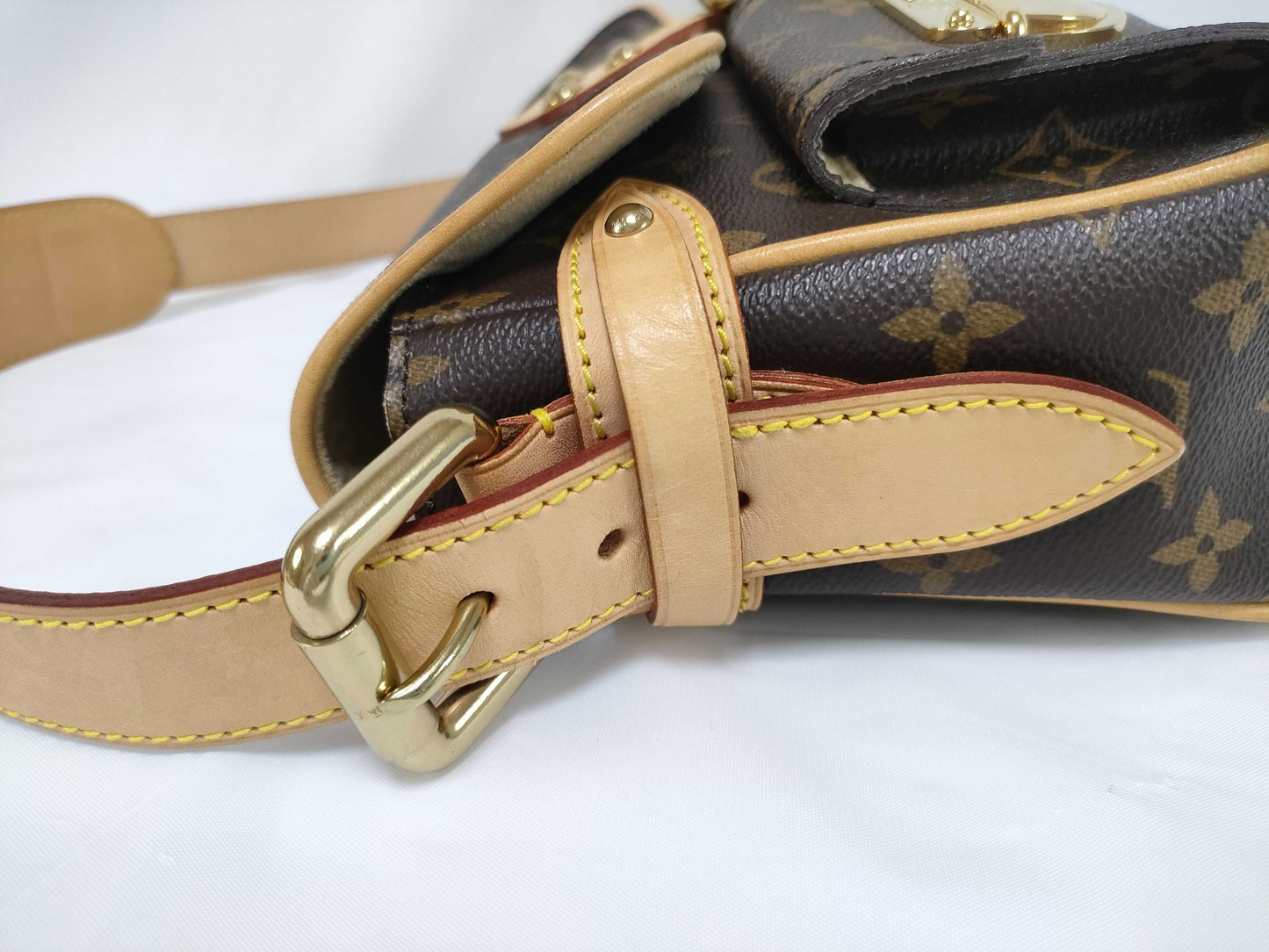 LOUIS VUITTON Monogram Hudson M40027 Handbag