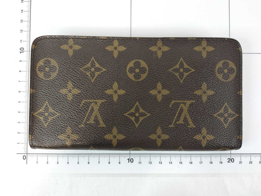 LOUIS VUITTON Monogram Round Zipper Long Wallet