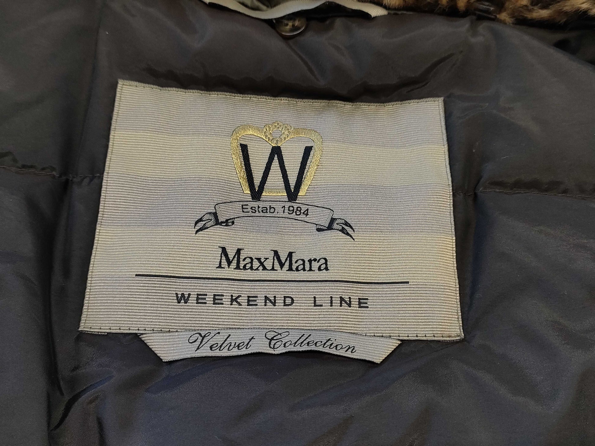 MaxMara Max Mara Down Coat Belt Size 38 Coat